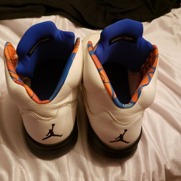 Shoe